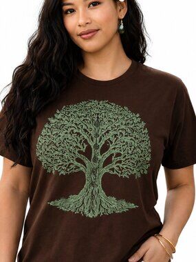 NWT - Medium TREE OF LIFE, CHAKRA brown t-shirt. Bohemian Spiritual Yoga tee.
